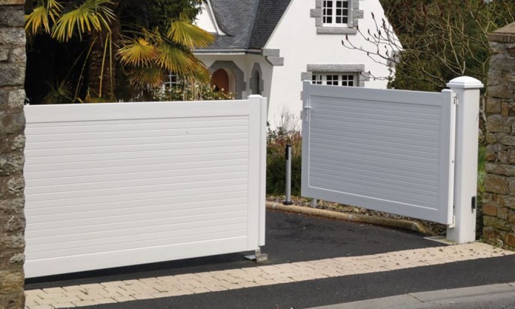 Portail PVC Blanc plein