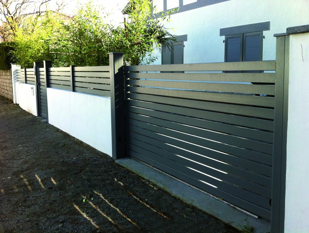 Portail Coulissant Aluminium Plein & Ajouré Horizontal Pas Cher Prix